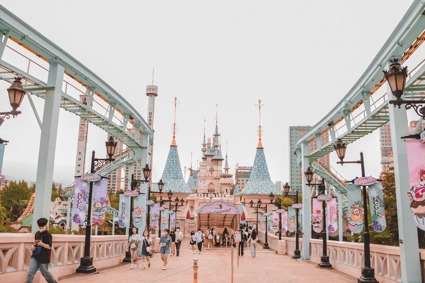 A Day Trip to Lotte World