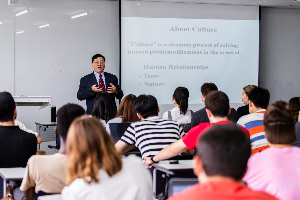 Cross-Culture Management; Managing People in Different Cultures by Dr. Shuming Zhao