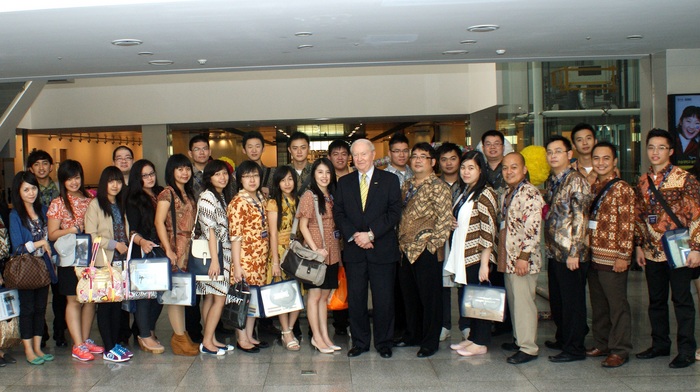 Faculty and Students from Universitas Ciputra Visit SolBridge
